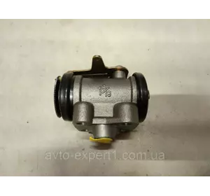 Цилиндр тормозной задний без прокачки Богдан c ABS (8-97358879)